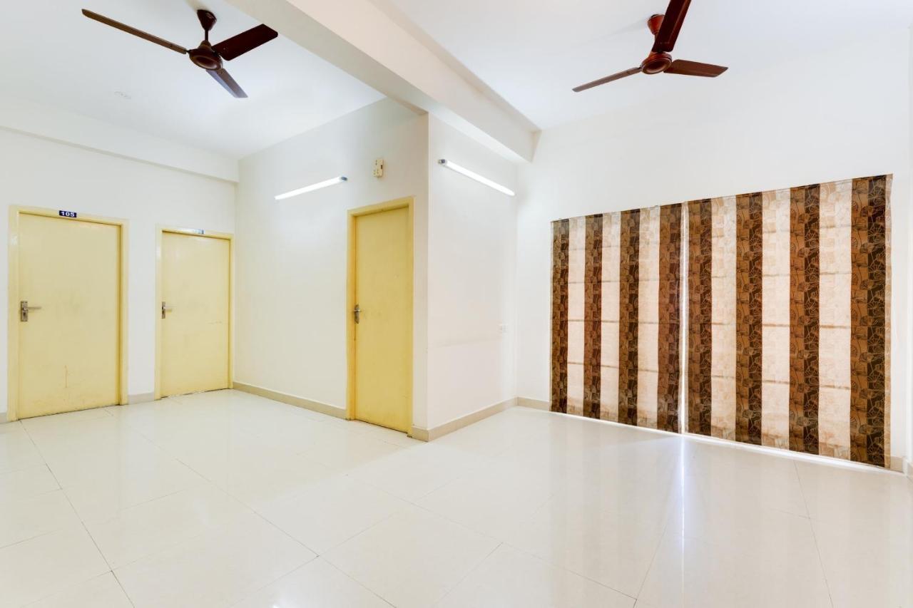 Hotel O J2 Service Apartment Chennai Esterno foto